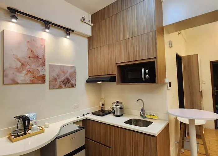 Nordic Rsquare - With Pool Access Apartamento Manila