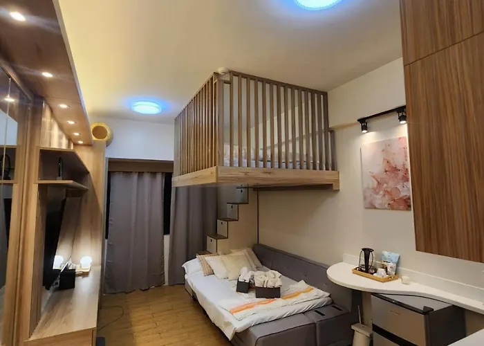 Nordic Rsquare - With Pool Access * Manila